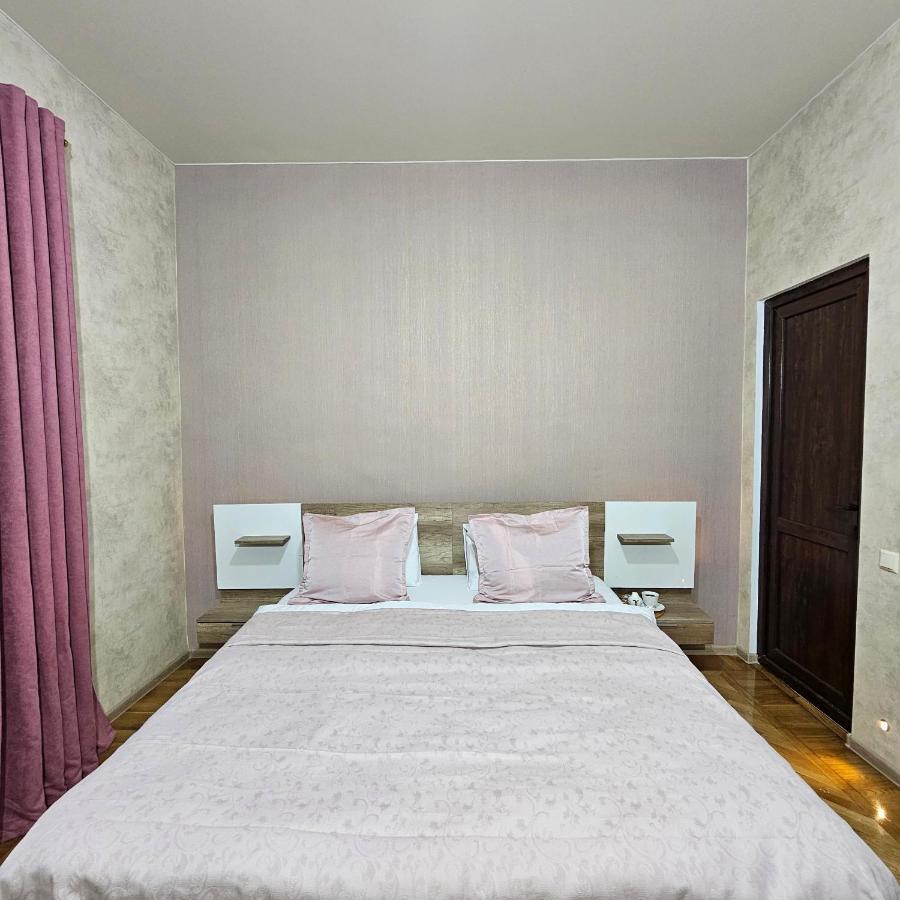 Memory Basket Hotel Kutaisi Exterior photo