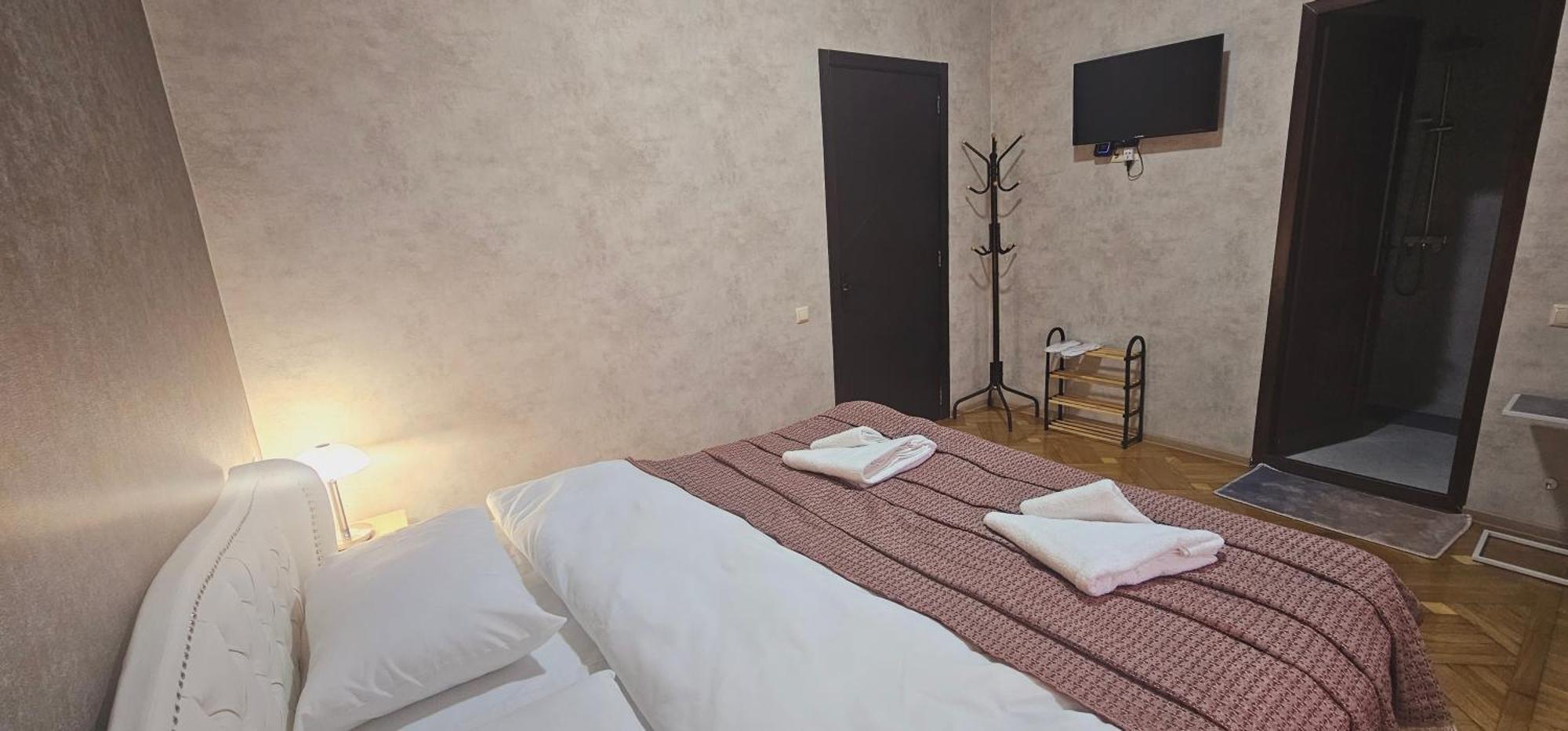 Memory Basket Hotel Kutaisi Exterior photo