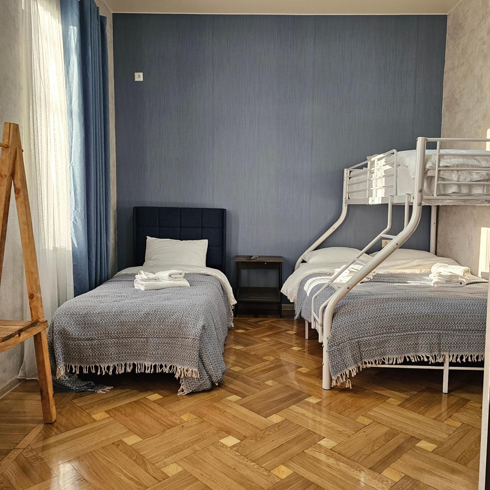 Memory Basket Hotel Kutaisi Exterior photo