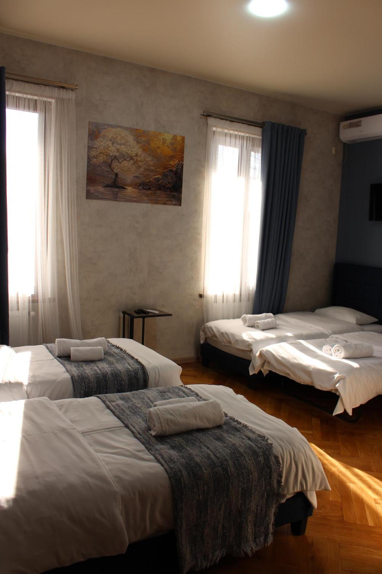 Memory Basket Hotel Kutaisi Exterior photo