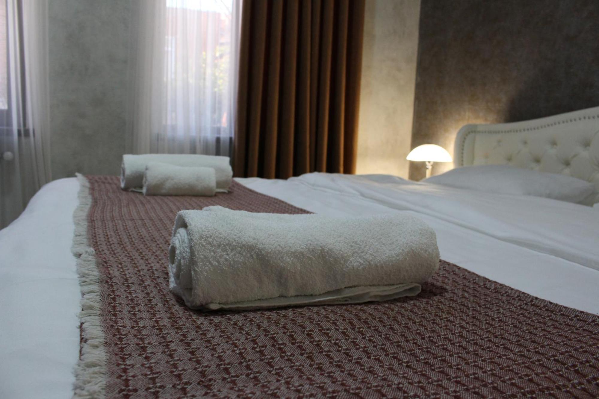 Memory Basket Hotel Kutaisi Exterior photo